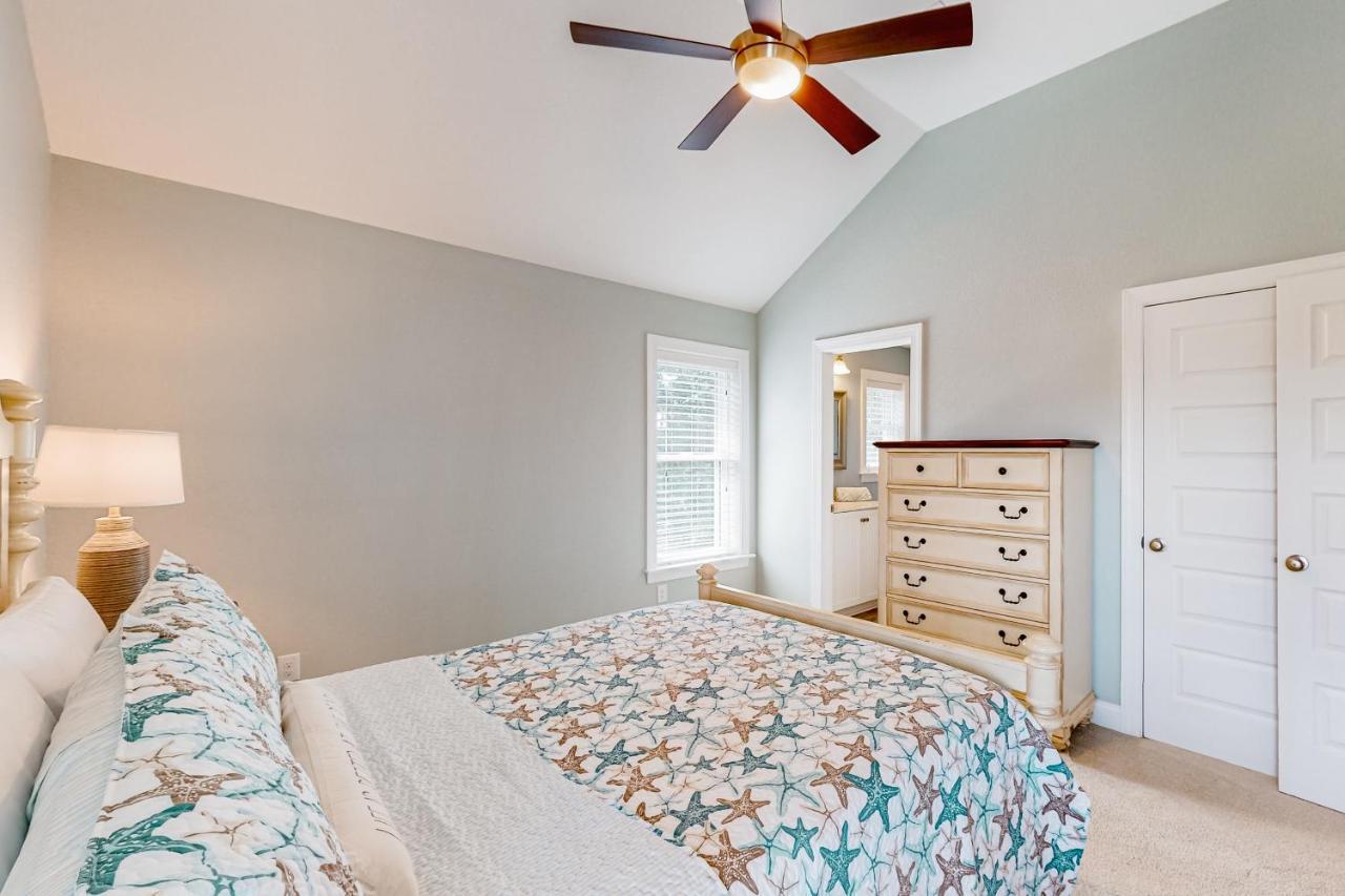 Coastal Serenity - Unit A - Top Floor Kill Devil Hills Exterior photo
